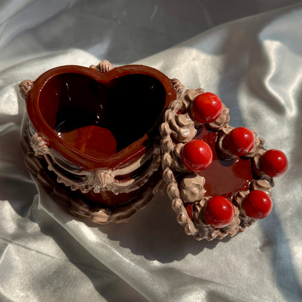 Mini Chocolate Cake Box