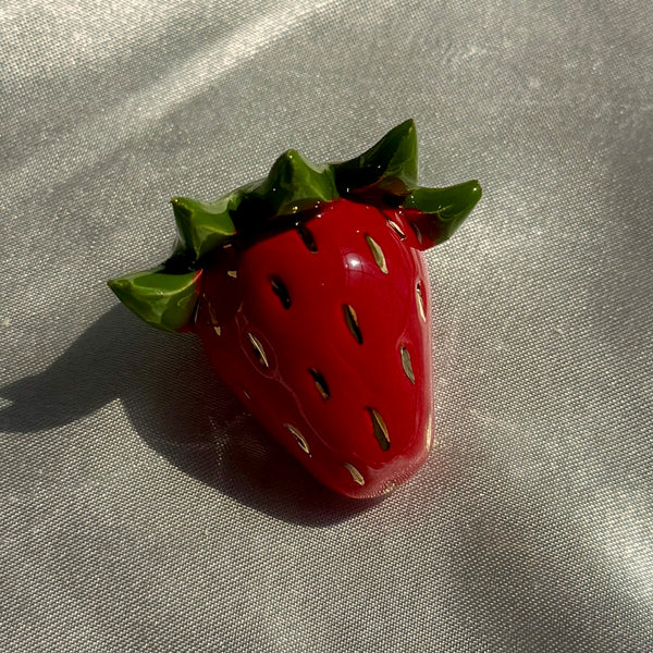 Strawberry Magnet