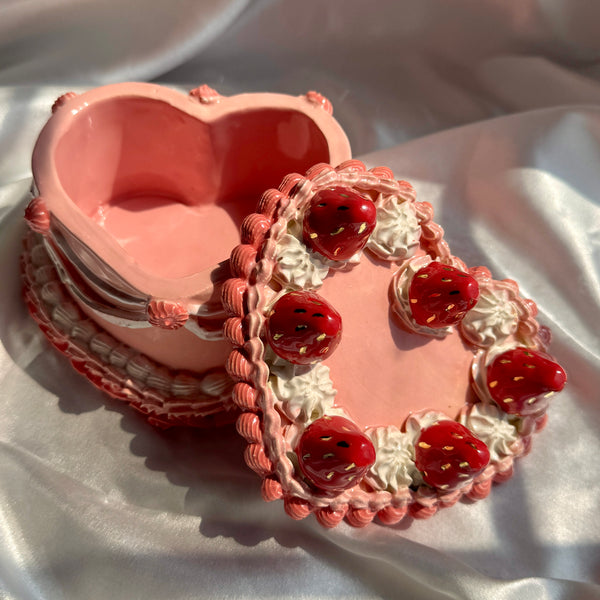 Pink Strawberries Cake Box