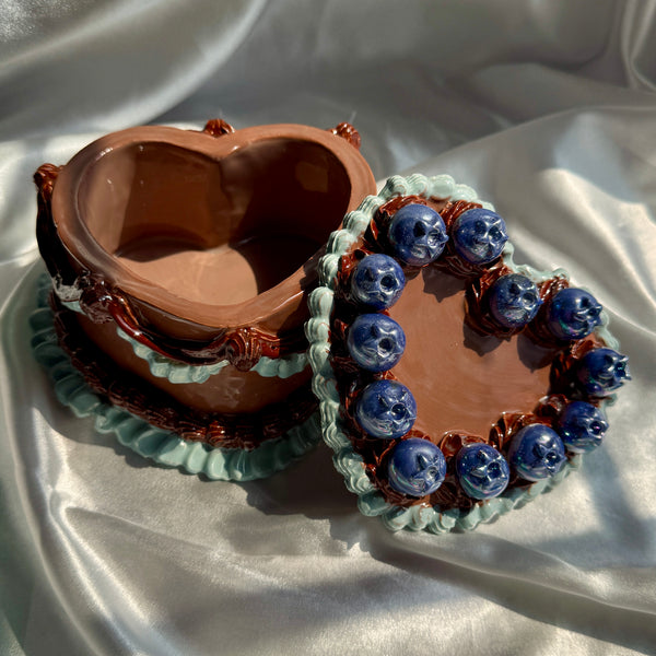 Chocolate Blueberries Cake Box
