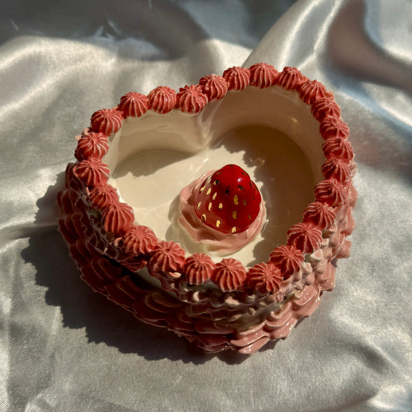 Vanilla Cake Dish