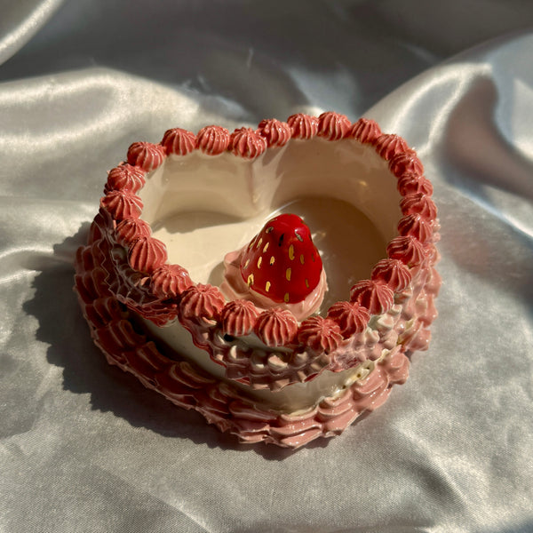 Vanilla Cake Dish