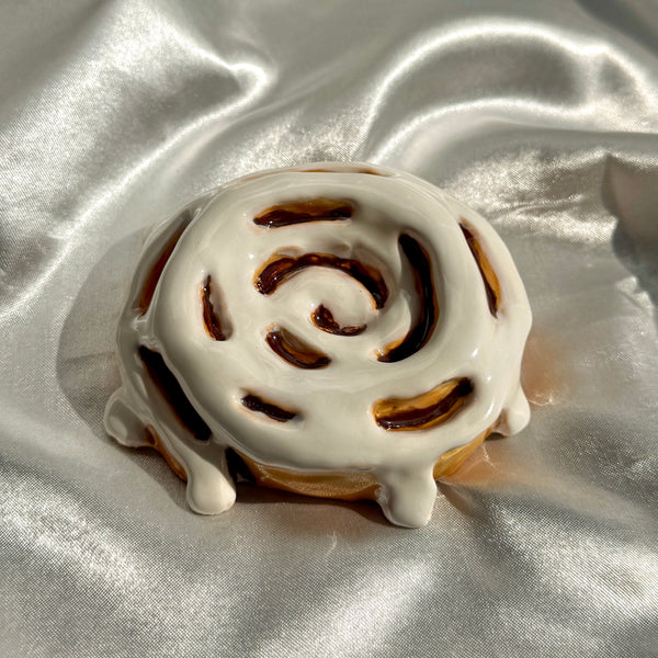 Cinnabun Spoon Rest/Ring Dish (Preorder)