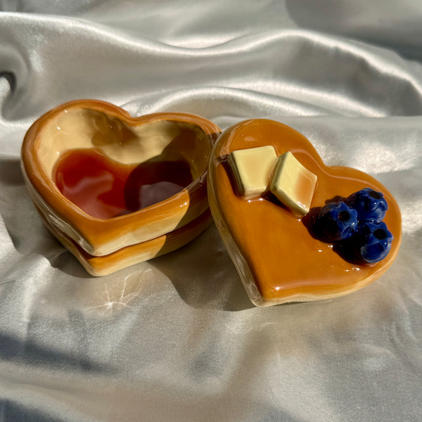 Mini Heart Pancake Box (Preorder)