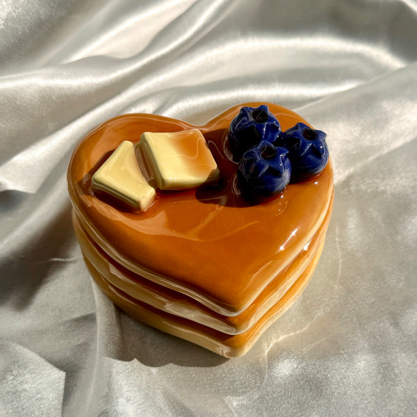 Mini Heart Pancake Box (Preorder)