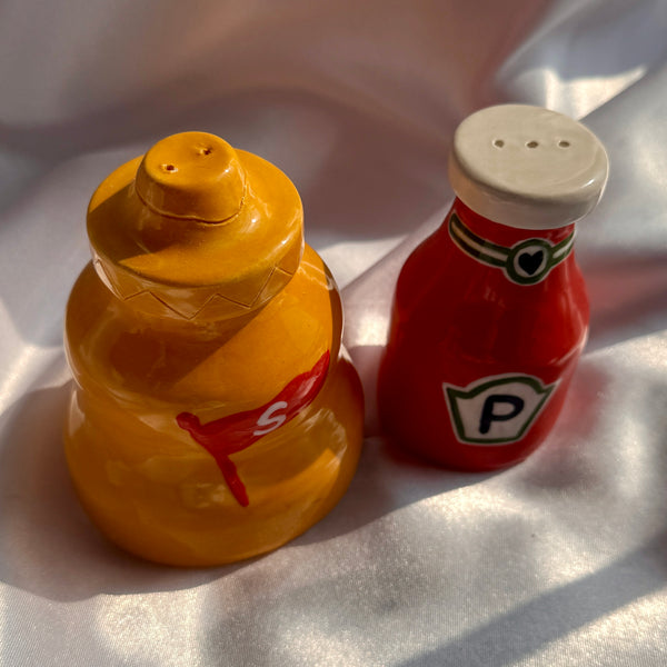 Ketchup n' Mustard Salt n' Pepper Shakers (DECORATIVE)
