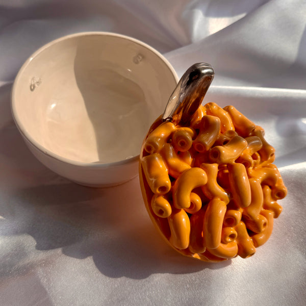 Mac n' Cheese Box