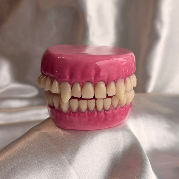 Vampire Chompact