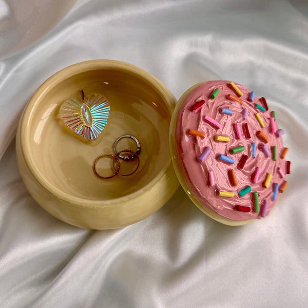 Sugar Cookie Box (Rainbow Sprinkles)