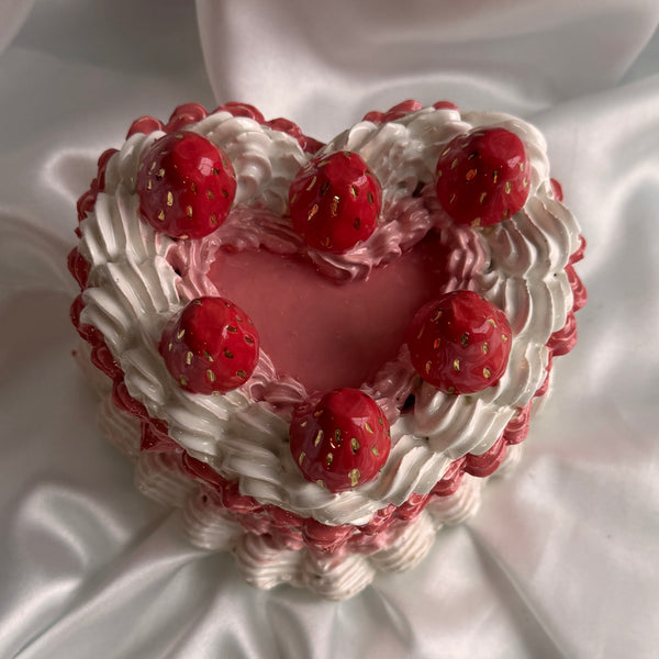 Full Fancy Strawberry Cake Box