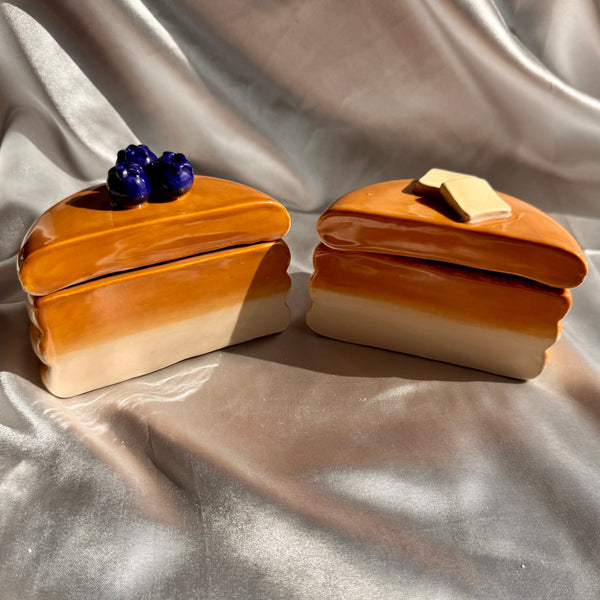 Pancake Salt and Pepper Vessels